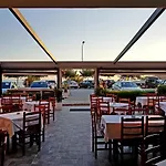 Dhima Hotel Himare