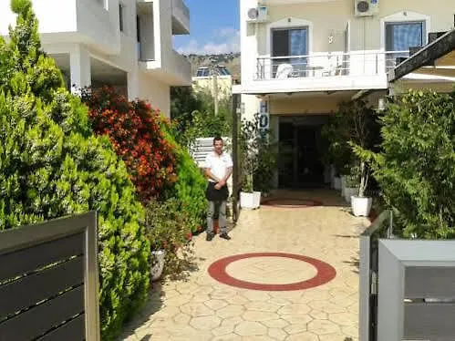 ディーマ 3* ヒマラ