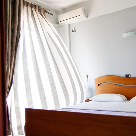 Hotel Dhima 3*