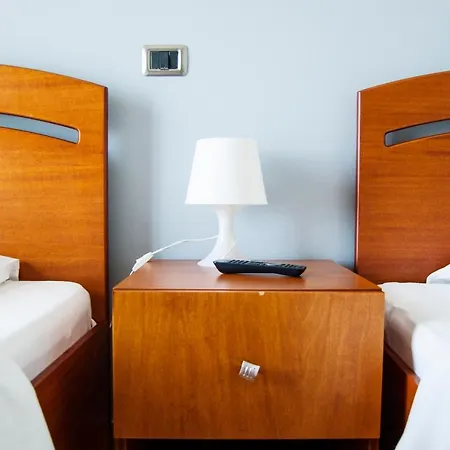 Hotel Dhima 3*